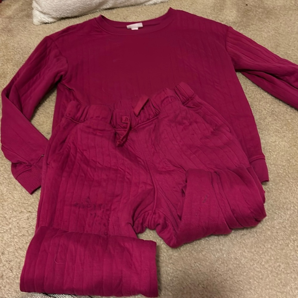 Hot pink sweatshirt, and matching pants